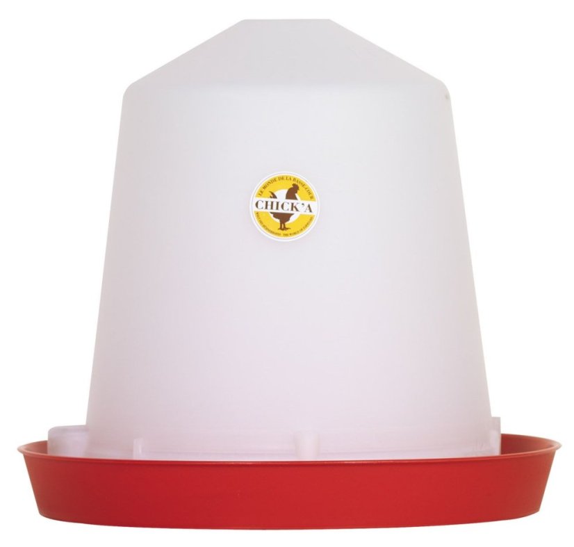 Klobouková napáječka pro drůbež