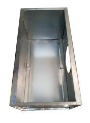 Doupě plechové pro králičí klec