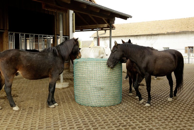 Síť na seno na kulaté balíky
