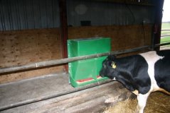 OK Plast samokrmítko pro telata 100ltr.