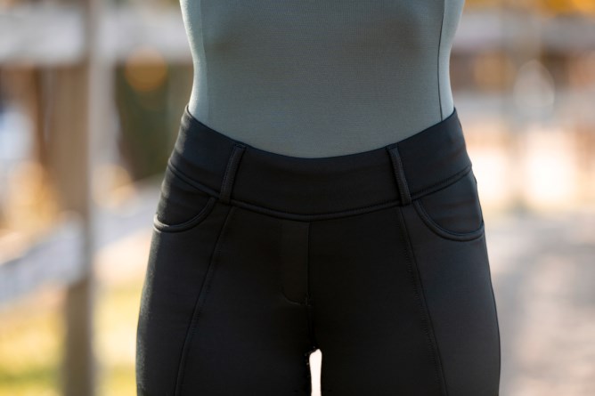 COVALLIERO A/W 2023 zimní dámské jezdecké legíny černé