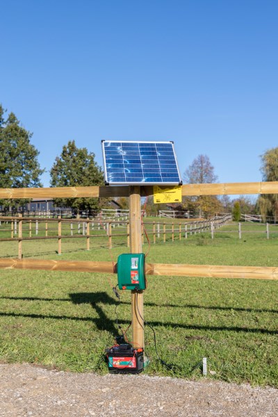 Solární panel pro elektrický ohradník 55W