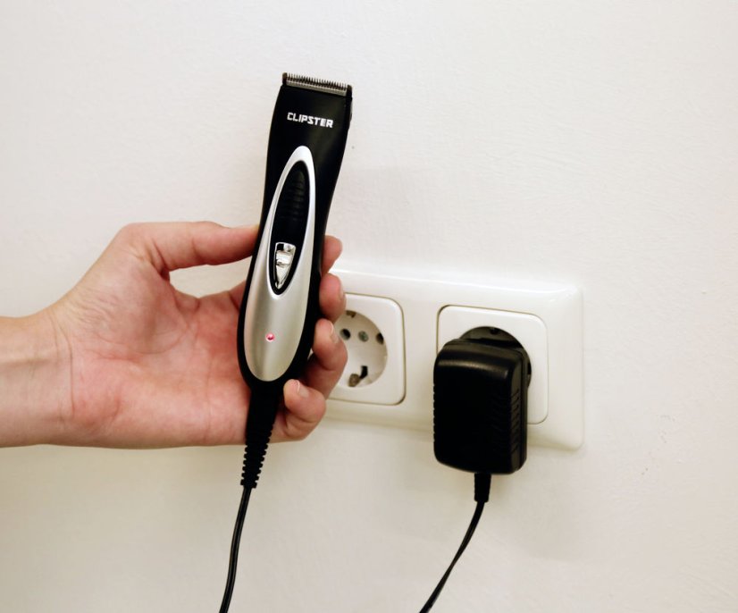 CLIPSTER akumulátorový stříhací strojek CuttoX